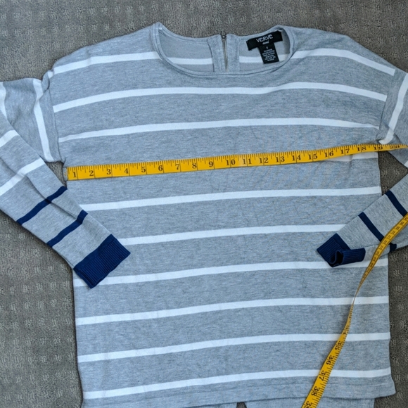 4 for $20🌷Clearance! Verve Ami Striped Sweater - Picture 5 of 7